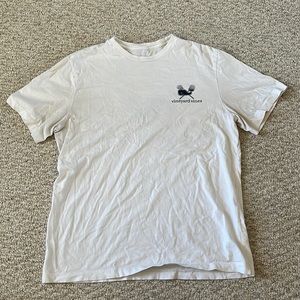 Vineyard Vines t-shirt